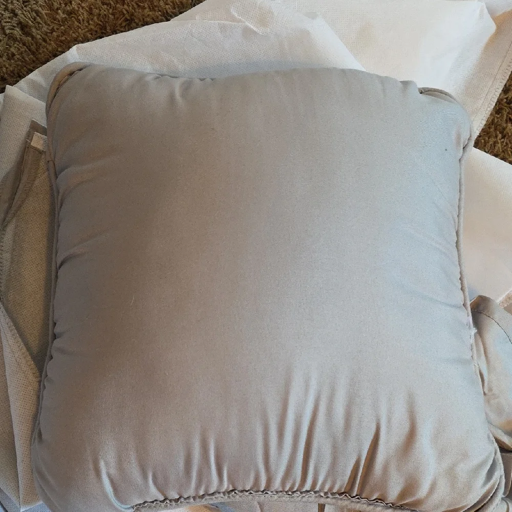 Gray and Blue Textured Decorative Pillows And Queen Dustruffle